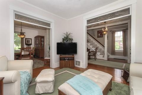 228 Hamilton Ave, Elgin, IL 60123 photo 5