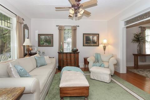 228 Hamilton Ave, Elgin, IL 60123 photo 3