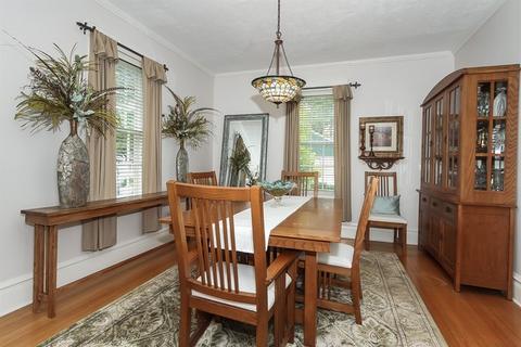 228 Hamilton Ave, Elgin, IL 60123 photo 9