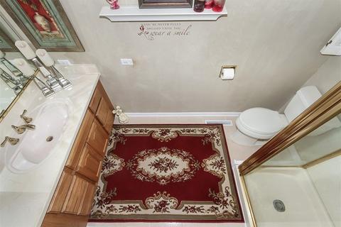 228 Hamilton Ave, Elgin, IL 60123 photo 13