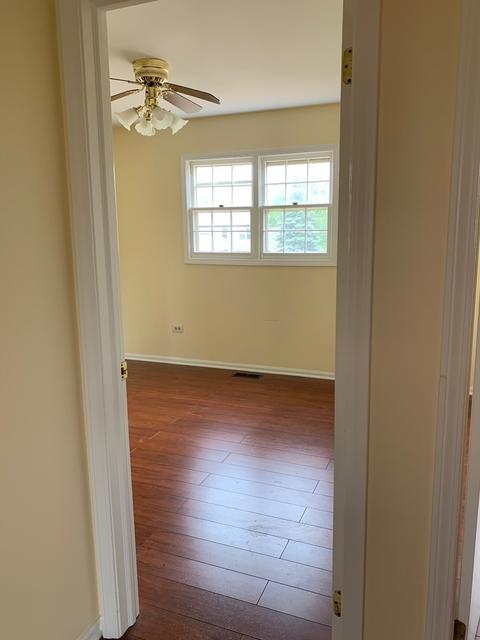 1028 John Dr, Hoffman Estates, IL 60169 photo 7