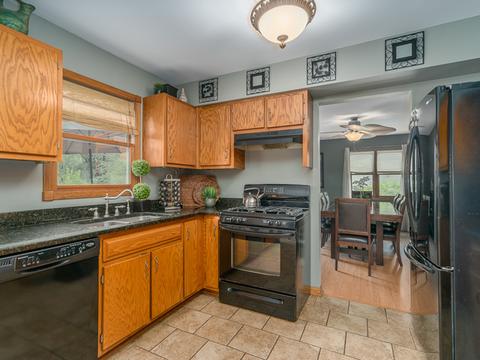 780 W 3rd St, Braidwood, IL 60408 photo 8