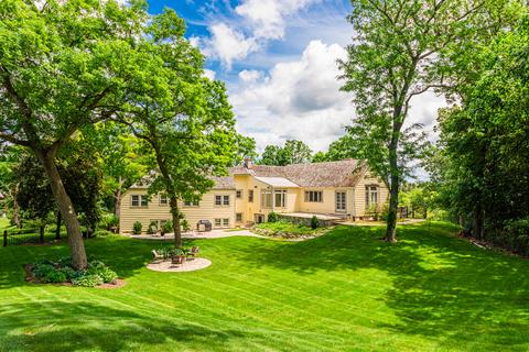 1610 Cassandra Ln, Mchenry, IL 60051 photo 2