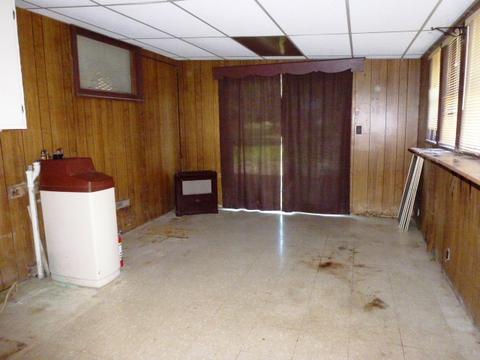 410 Water St, Weldon, IL 61882 photo 16
