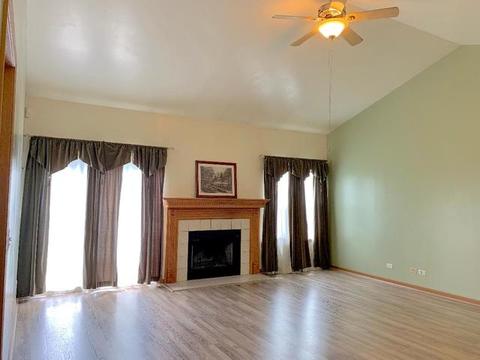 857 Eagle Dr, Aurora, IL 60506 photo 6