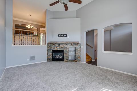 312 N Harrison St, Algonquin, IL 60102 photo 2