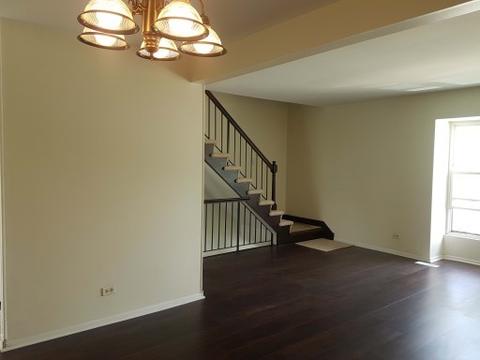 1976 Holbrook Ln, Hoffman Estates, IL 60169 photo 10