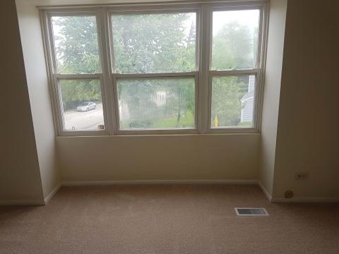 1976 Holbrook Ln, Hoffman Estates, IL 60169 photo 14