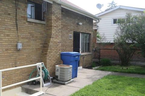1307 E 83rd St, Chicago, IL 60619 photo 13