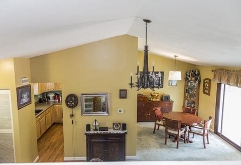 214 Burnside Cir, Bartlett, IL 60103 photo 5