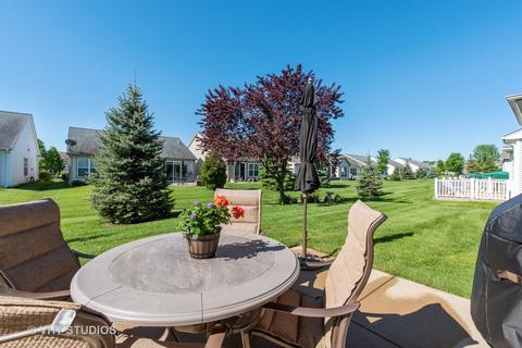 2776 Beacon Point Cir, Elgin, IL 60124 photo 17