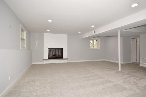 1295 Kelle Ct, Wheaton, IL 60189 photo 3