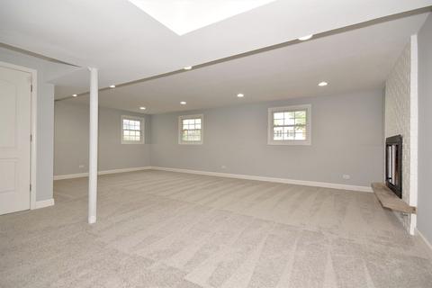 1295 Kelle Ct, Wheaton, IL 60189 photo 6