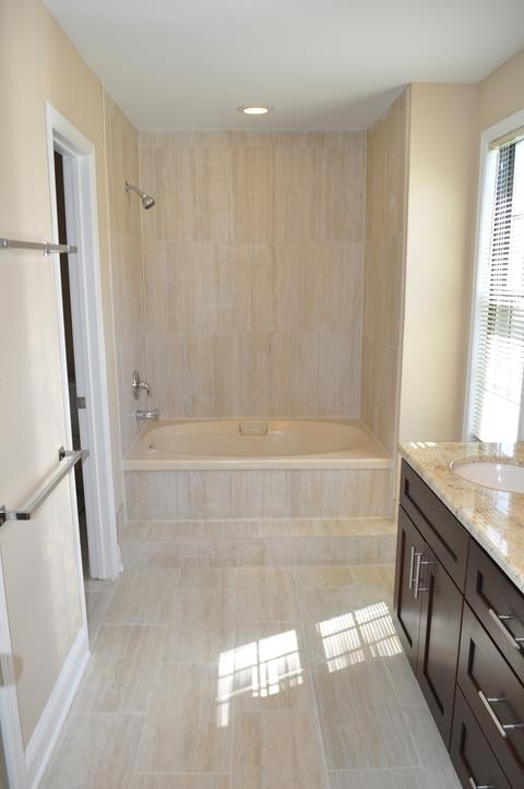4587 Olmstead Dr, Hoffman Estates, IL 60192 photo 15