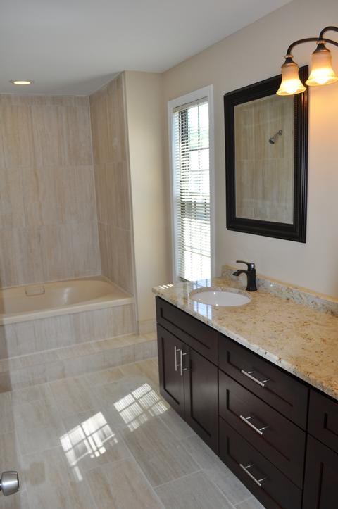 4587 Olmstead Dr, Hoffman Estates, IL 60192 photo 17
