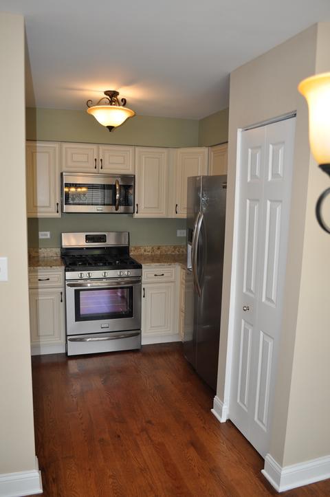 4587 Olmstead Dr, Hoffman Estates, IL 60192 photo 7