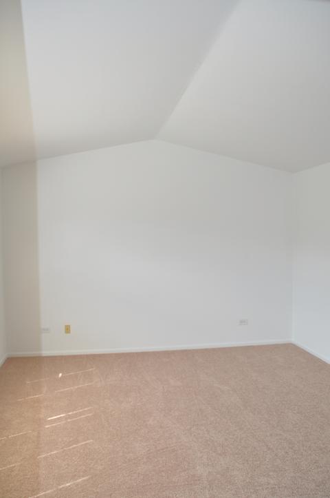 4587 Olmstead Dr, Hoffman Estates, IL 60192 photo 13