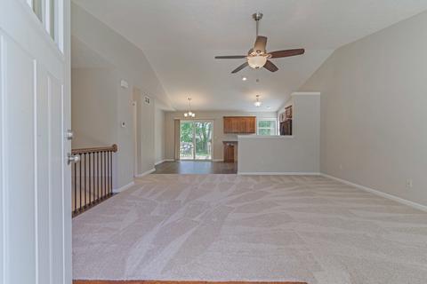 105 W Poplar St, Normal, IL 61761 photo 2