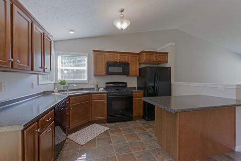 105 W Poplar St, Normal, IL 61761 photo 11