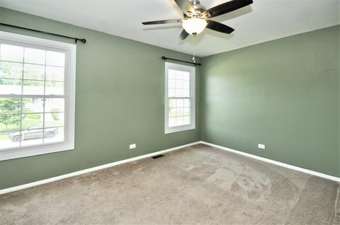 4275 Eisenhower Cir, Hoffman Estates, IL 60192 photo 15