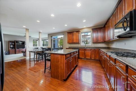 3132 Primrose St, Elgin, IL 60124 photo 7