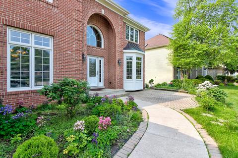 3360 White Eagle Dr, Naperville, IL 60564 photo 3