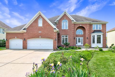 3360 White Eagle Dr, Naperville, IL 60564 photo 1
