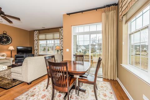 3844 Valhalla Dr, Elgin, IL 60124 photo 6