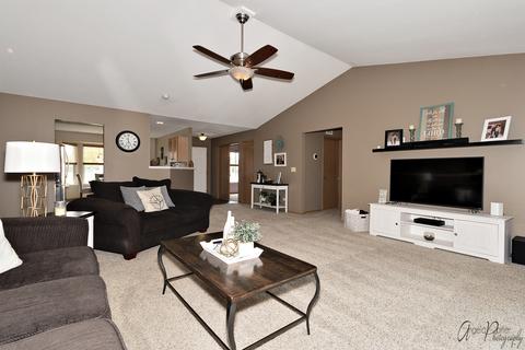 5920 Cobblestone Trl, Mchenry, IL 60050 photo 4