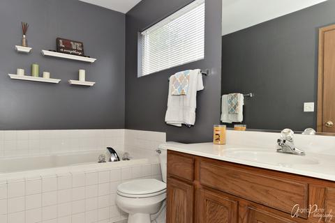 5920 Cobblestone Trl, Mchenry, IL 60050 photo 17
