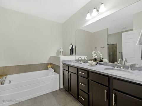 271 E Railroad Ave #107, Bartlett, IL 60103 photo 18