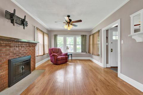190 E Crescent Ave, Elmhurst, IL 60126 photo 5
