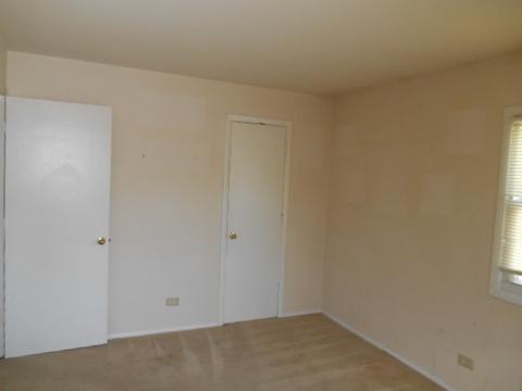 321 Donna Ct #B, Bartlett, IL 60103 photo 11