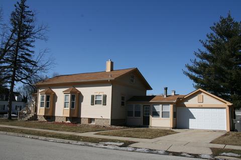 1218 Shuler St, Elgin, IL 60123 photo 4