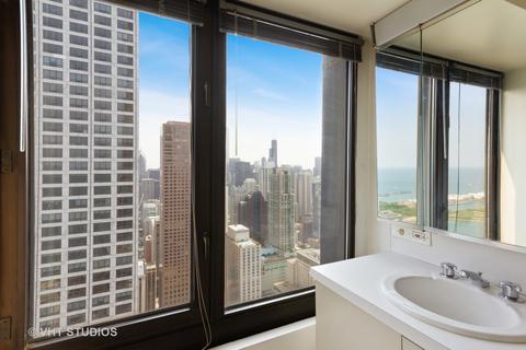 175 E Delaware Pl #4915, Chicago, IL 60611 photo 11