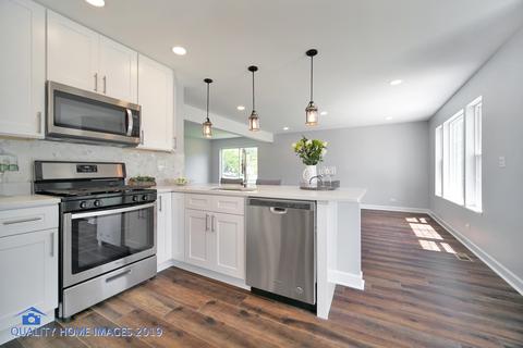 1035 Congress Dr, Bartlett, IL 60103 photo 9