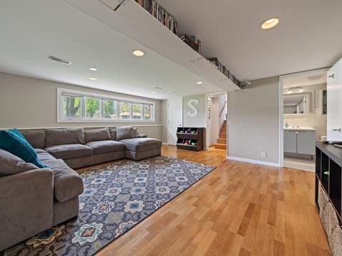 1716 Kim Ave, Mount Prospect, IL 60056 photo 8