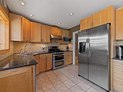 1716 Kim Ave, Mount Prospect, IL 60056 photo 5