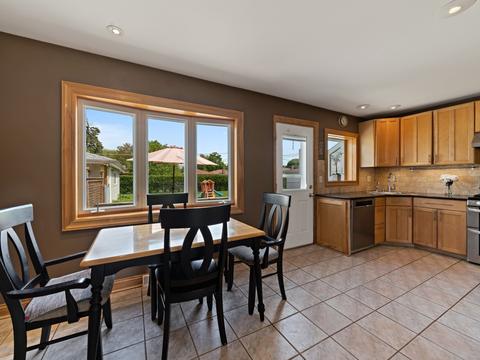 1716 Kim Ave, Mount Prospect, IL 60056 photo 4