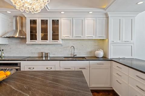 180 E Pearson St #7202, Chicago, IL 60611 photo 11