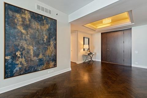 180 E Pearson St #7202, Chicago, IL 60611 photo 2