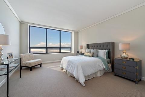 180 E Pearson St #7202, Chicago, IL 60611 photo 26