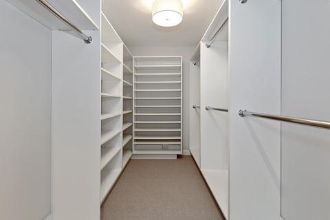 180 E Pearson St #7202, Chicago, IL 60611 photo 25
