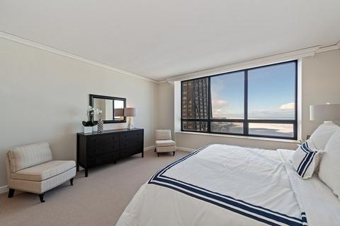 180 E Pearson St #7202, Chicago, IL 60611 photo 21