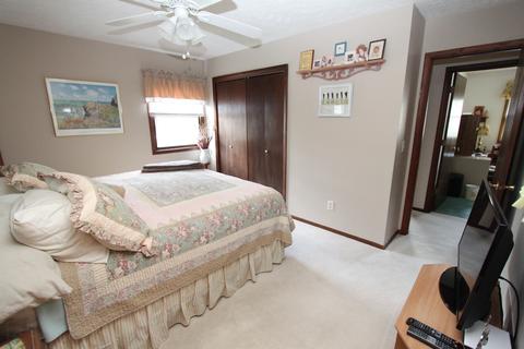 212 Garden Rd, Normal, IL 61761 photo 9