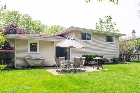 664 Juniper Ln, Bartlett, IL 60103 photo 15