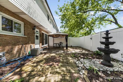 8854 Dee Rd, Des Plaines, IL 60016 photo 17