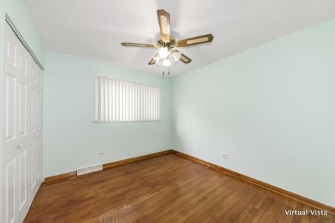 8854 Dee Rd, Des Plaines, IL 60016 photo 12