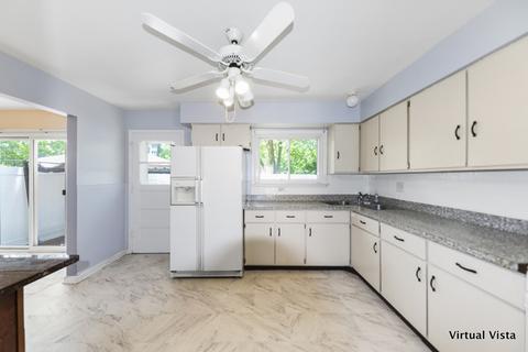 8854 Dee Rd, Des Plaines, IL 60016 photo 6