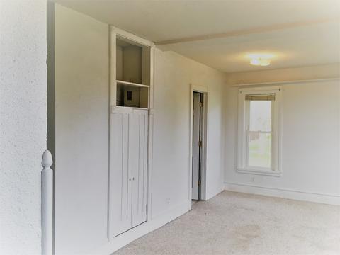 202 E Bluff St, Winnebago, IL 61088 photo 13
